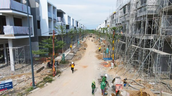 Tiến độ Xây Dựng Dự án The Standard Bình Dương Tháng 03/2022